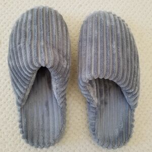 NIB ZXVX Womens Slippers With Indoor/Outdoor Grey Shoes. Size 8.5